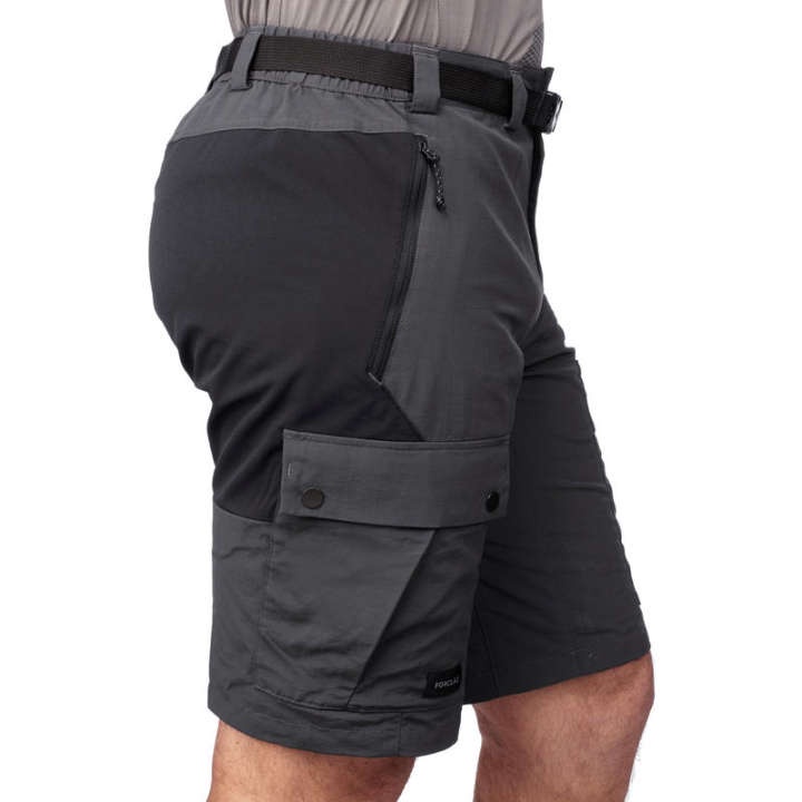 กางเกงขาสั้นผู้ชายเนื้อผ้าทนทานสำหรับเทรคกิ้งบนภูเขารุ่น-trek-500-สีเทาเข้ม