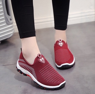 สินค้า Marian รองเท้าผ้าใบผู้หญิง รองเท้าแฟชั่นสไตล์เกาหลี No.A049 มี4สี ดำ แดง ม่วง เทา