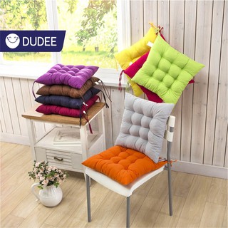 ภาพขนาดย่อของภาพหน้าปกสินค้าDUDEE เบาะรองนั่งทรงสี่เหลี่ยม40*40cm สีสันสดใส หนานุ่มนั่งสบาย ใช้พิงหลังได้ สำหรับใช้ตกแต่งบ้านได้ จากร้าน dudee2020 บน Shopee