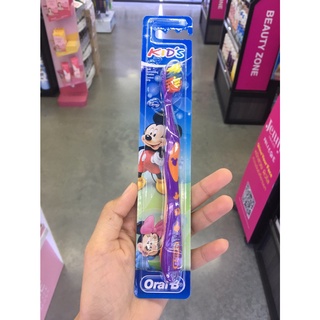 Oral-B Kids Soft Disney (ปริมาณสุทธิ 1 ด้าม) ออรัล-บี คิดส์ ซอฟท์ ดิสนีย์ แปรงสีฟัน สำหรับเด็ก (2-7ปี)
