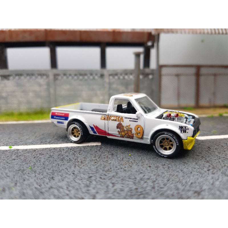 hotwheel-datsun-620-model-1-64