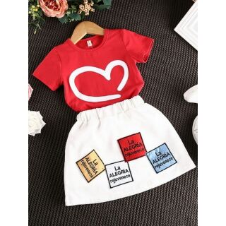 ชุดเด็ก เสื้อหัวใจ + กระโปรง *แดง*    