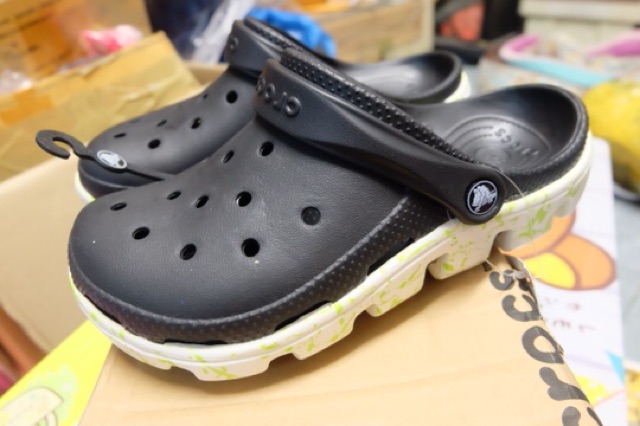 crocs-duet-sport-splastter-graphic-สดใสรับsummer