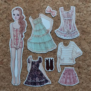 Paper Doll 05 แต่งตัวตุ๊กตาแม่เหล็กยาง / แต่งตัวตุ๊กตากระดาษ / แม่เหล็กติดตู้เย็น / แต่งตัวตุ๊กตา / ตุ๊กตาแม่เหล็ก