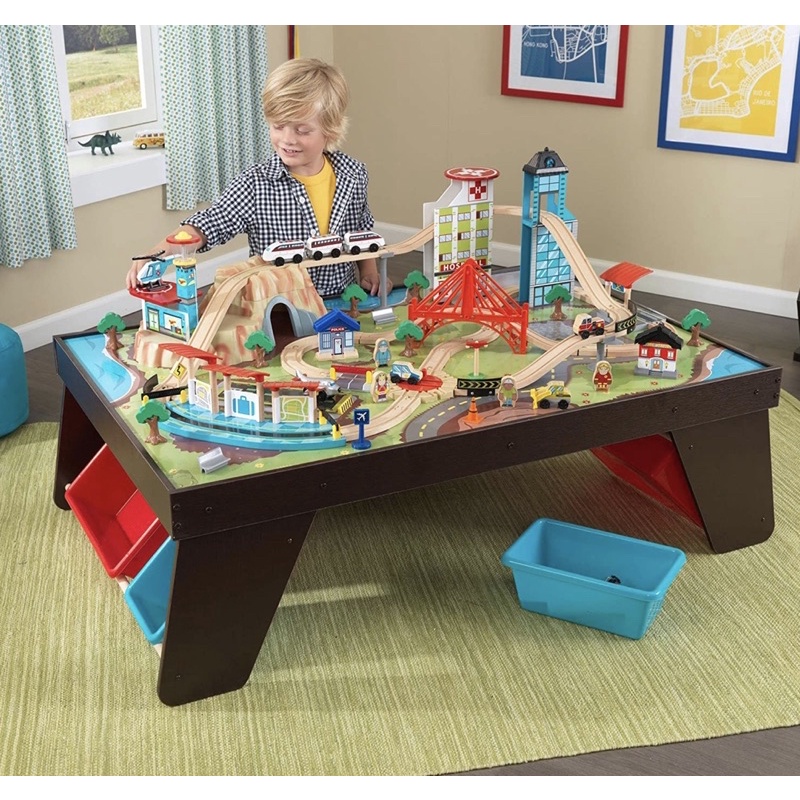 kidkraft-aero-city-train-set-amp-table-with-85-accessories-โต๊ะรถไฟเมืองจำลองไม้-ขนาดใหญ่