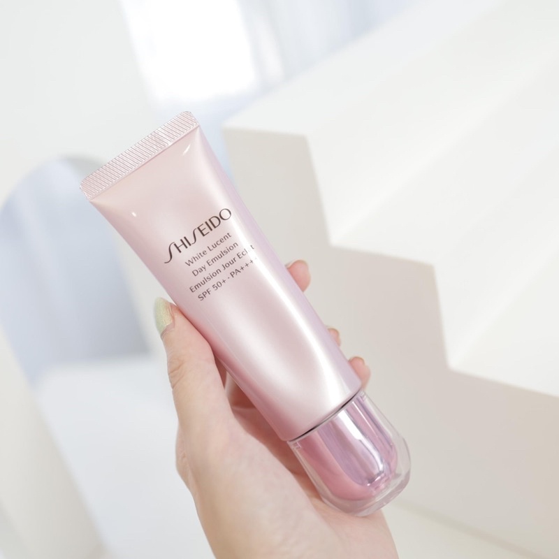 shiseido-white-lucent-day-emulsion-spf-50-pa-50ml-ผิวชุ่มชื่นขาวกระจ่างใสตลอดวัน