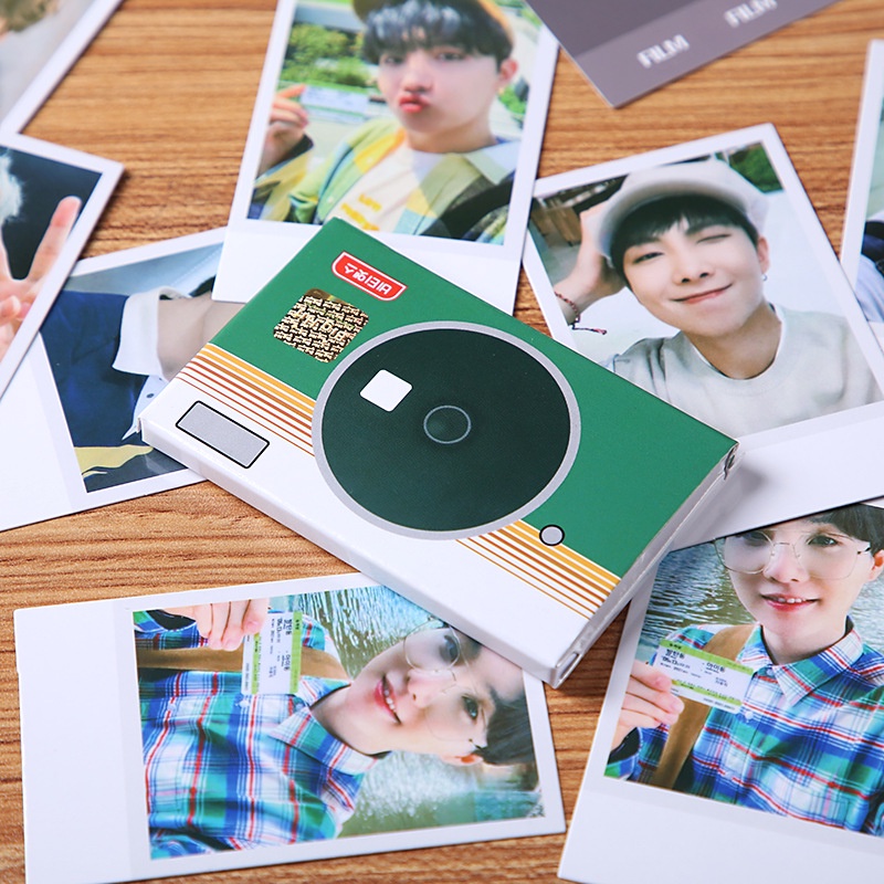 ภาพหน้าปกสินค้าฟิล์มโพลารอยด์ ลาย Bts Season's Greetings สําหรับติดโฟโต้การ์ด 2021