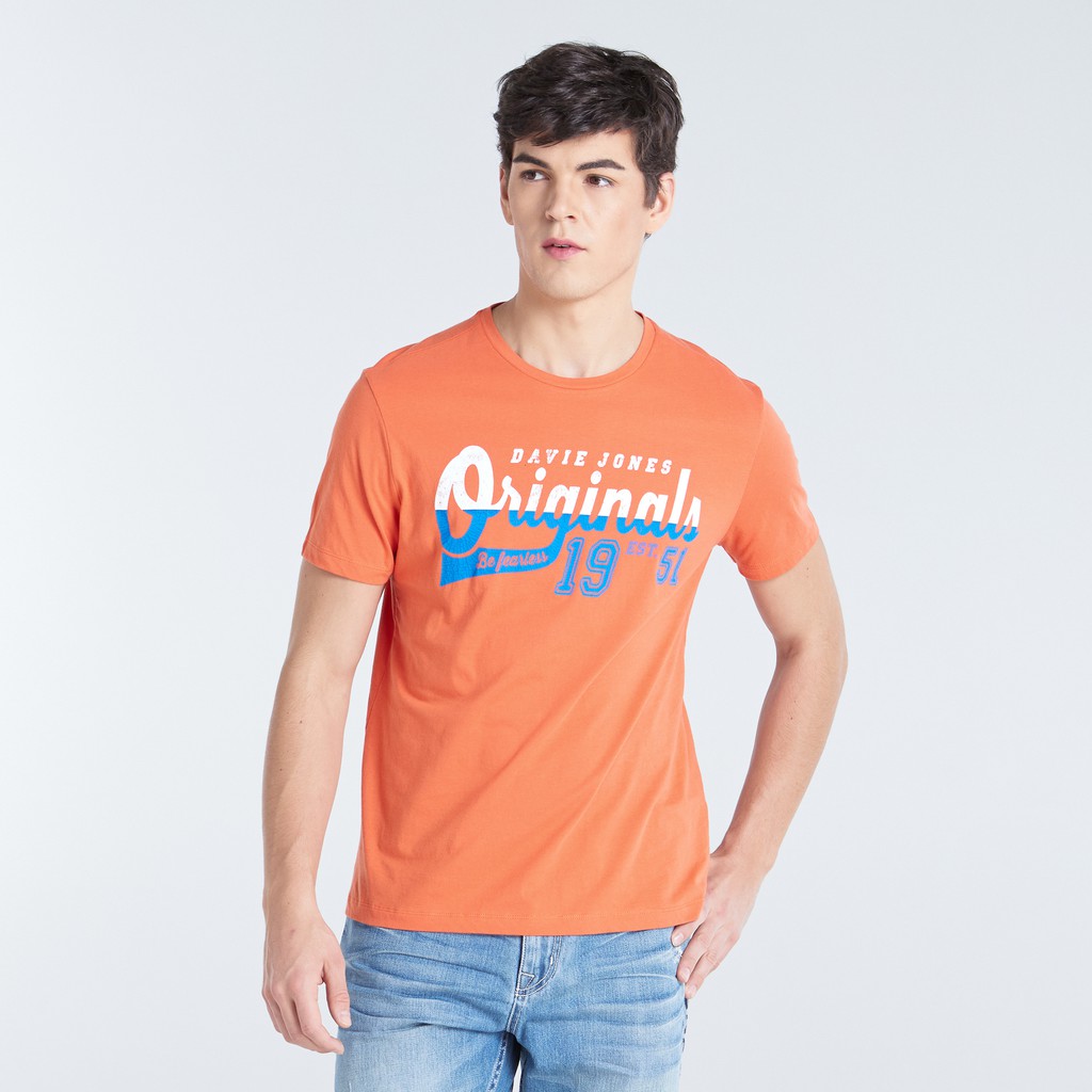 davie-jones-เสื้อยืดพิมพ์ลาย-สีส้ม-graphic-print-t-shirt-in-orange-tb0152or