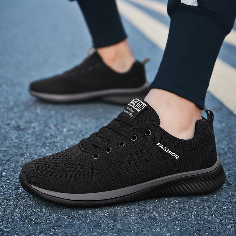 ภาพหน้าปกสินค้า2022 รองเท้าผ้าใบแฟชั่นสำหรับผู้ชาย/ระบายอากาศได้ขนาดบวก/รองเท้าวิ่งนุ่มสบาย จากร้าน miiun_th บน Shopee