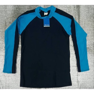 เสื้อว่ายน้ำ