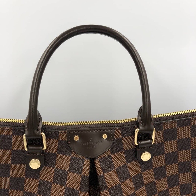 louis-vuitton-damier-size-10-5