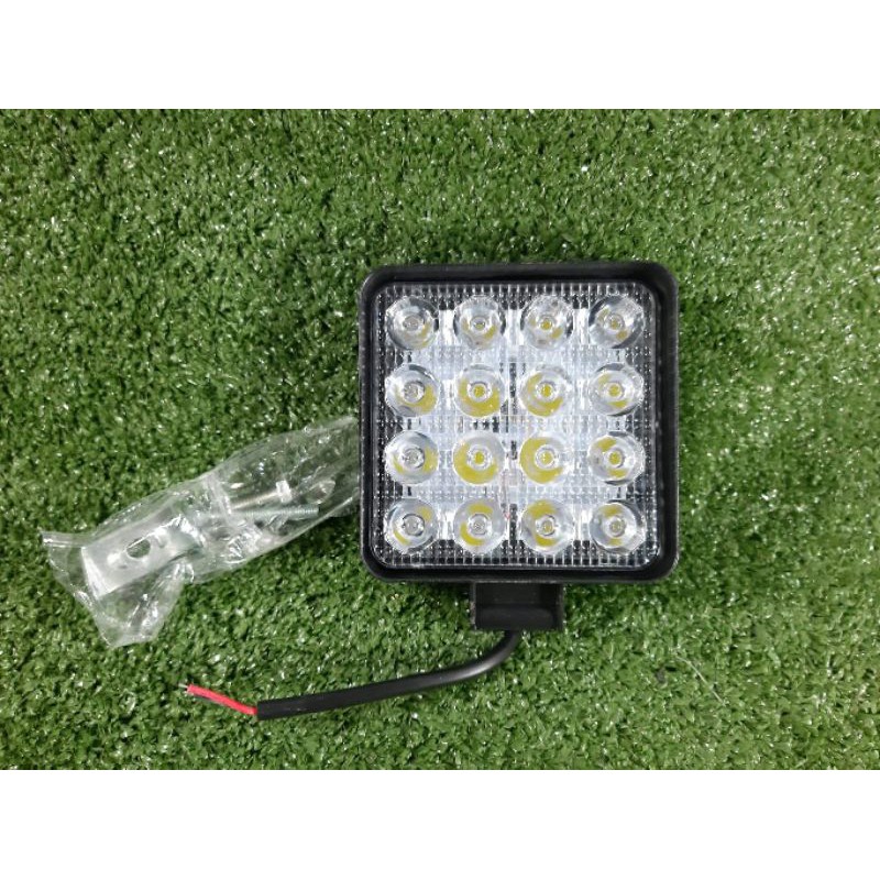 ไฟสปอร์ตไลท์เหลี่ยม-led-10v-30v-บอดี้อลูมิเนียม-48w-แสงขาว-ขนาด4-4