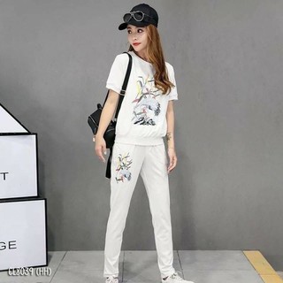 เซ็ตเสื้อคอกลมผ้าสกูบ้านิ่มยืดเนื้อดีค่ะ ปักลายที่อก ใส่คู่กับกางเกงขายาวผ้าเดียวกัน