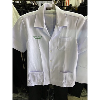 ภาพขนาดย่อของภาพหน้าปกสินค้าชุดบุรุษพยาบาลชาย ชุดพยาบาลชาย(เฉพาะเสื้อ) รับปักชื่อ จากร้าน chayanansrisom บน Shopee