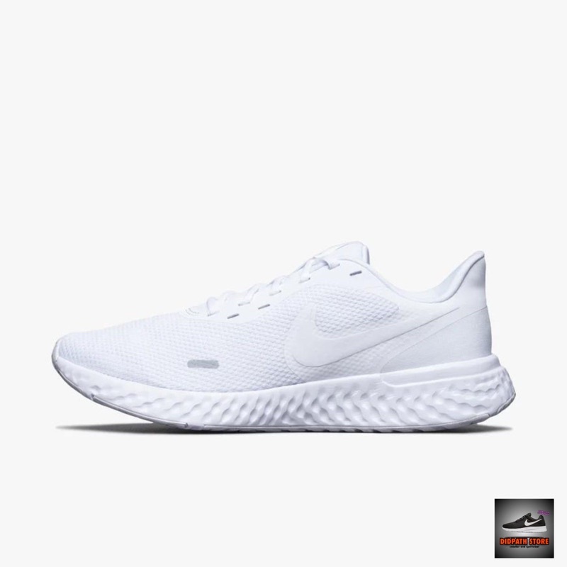 รองเท้าไนกี้-nike-revolution-5-สี-white