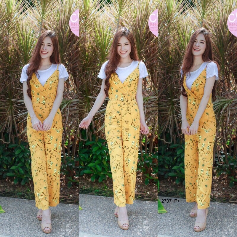 tw2707-set-2-ชิ้นสุดสวยเรยน้า-เสื้อยืดคอกลมสีขาว-แมทกับเอี้ยมกางเกงสายเดี่ยว-ลายดอกโทนหวานๆ-เนื้อผ้าโรนัลโด้-มีซิปหลัง