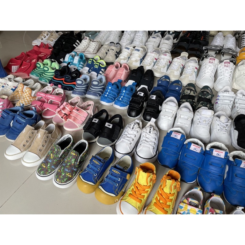 รองเท้าเด็ก-มือหนึ่ง-มือสอง-ของแท้-รวมแบรนด์-nike-adidas-keen-vans-converse-mikihouse-mizuno