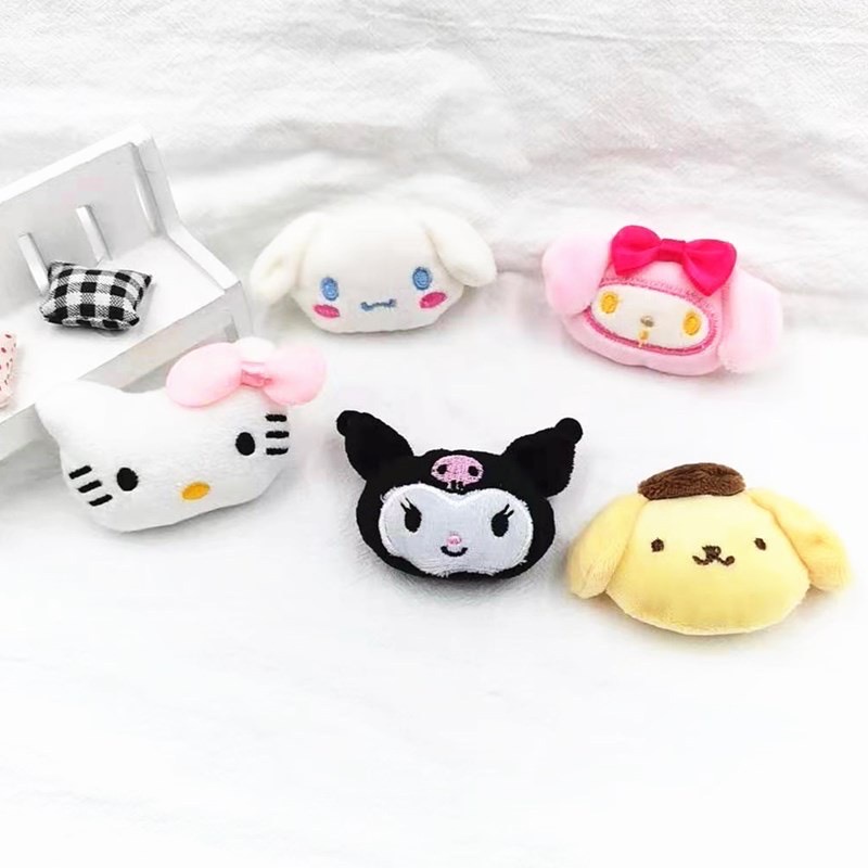 เข็มกลัดติดกระเป๋าสุดcute-ลาย-melody-cinnamon-pudding-dog-kuromi-ขนาด-4x6-5cm-ราคา-20