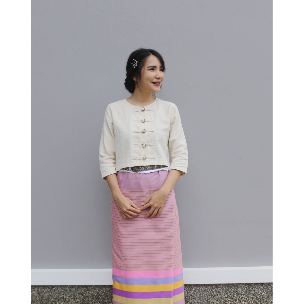 ชุดกาสะลองผ้าฝ้ายพื้นเมือง+ผ้าถุงลายลีลาวดี สวยสบายทุกงาน มุมมองที่ 2