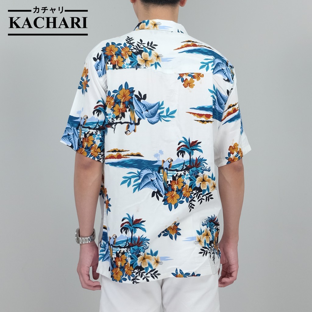 kachari-flower-parrot-สีขาว-พร้อมส่งฟรี-เสื้อฮาวาย-เสื้อสงกรานต์-ผ้าเรยอน