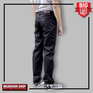 ภาพขนาดย่อของภาพหน้าปกสินค้ากางเกงยีนส์ M c สีดำ ขากระบอก เป้ากระดุม จากร้าน wearrior_shopp บน Shopee