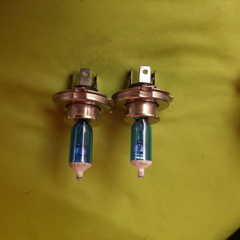 หลอดไฟหน้าขั่ว H4 12V60/55W CAR MATE JAPAN สีฟ้า Shopee Thailand