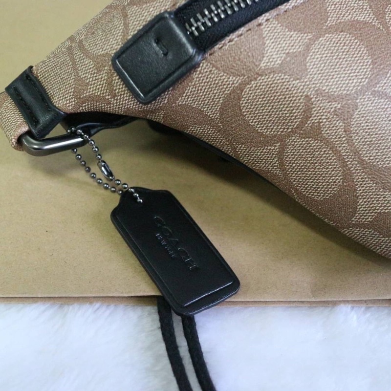 กระเป๋า-coach-c1411-grade-belt-bag-in-signature-canvas-สินค้า-coach-outlet