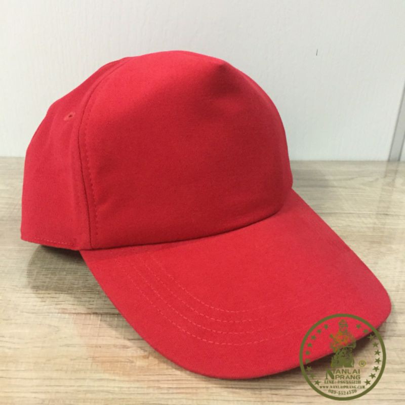 หมวกแก๊ปเปล่าสีแดงผลิตจากผ้ามองตากู