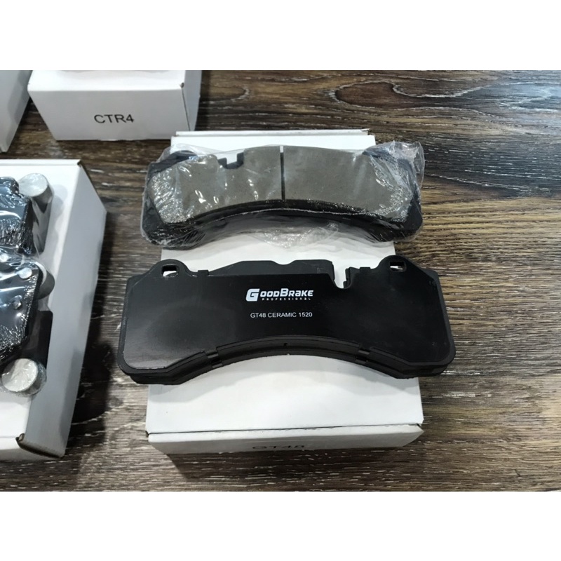 ผ้าเบรค Goodbrake สำหรับ เบรคหน้า Brembo GT หน้าผ้ากว้าง 48 mm. เกรด ...