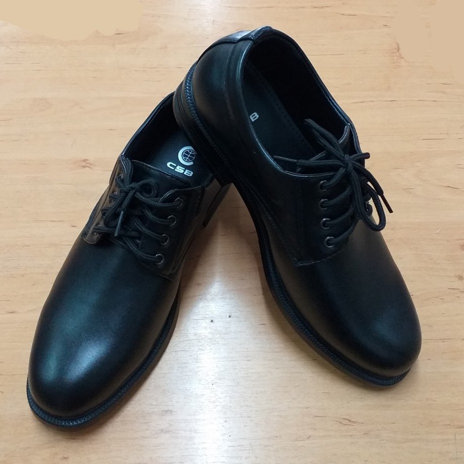 ภาพหน้าปกสินค้ารองเท้าคัชชูผูกเชือกชายสีดำCM545สำหรับนักศึกษา คนทำงาน