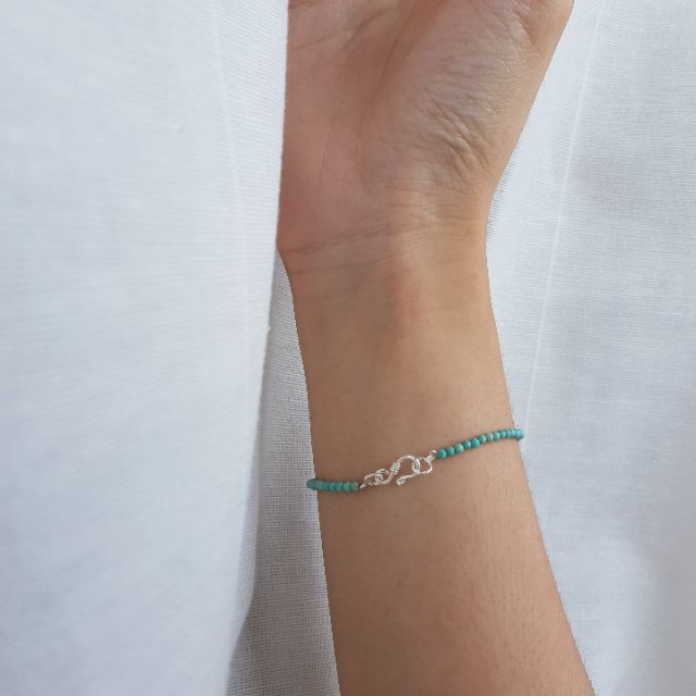 ภาพสินค้าMini turquoise bracelet กำไลหินนำโชค เทอร์ควอยซ์ ความหรูหรา อมตะ จากร้าน holy.gemmologo บน Shopee ภาพที่ 5