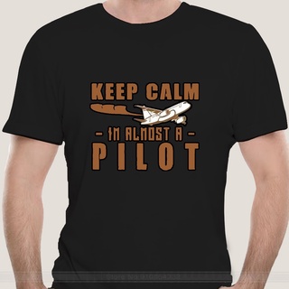 เสื้อยืดผู้ Keep CALM IM A PILOT เสื้อยืดแขนสั้น คอกลม ผ้าฝ้าย 100% พิมพ์ลายเครื่องบิน AVIATION AIRPLANE สําหรับผู้ชาย S