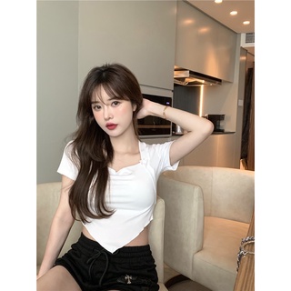เสื้อผ้าผู้หญิง เสื้อครอป ยืดแขนสั้นคอเหลี่ยม รัดรูปผู้หญิง เอวสูงทรงสามเหลี่ยม ผ้านิ่มใส่บาย