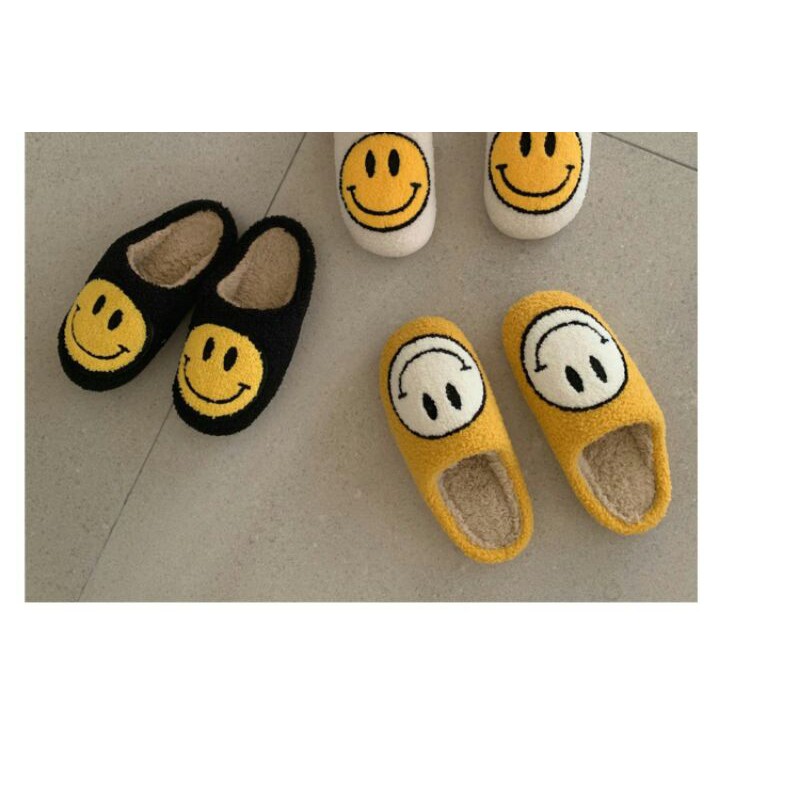 ภาพสินค้าพร้อมส่งรองเท้าใส่ในบ้าน รองเท้าสลิป รอบเท้าสมายลี่ รองเท้า Smiley เปอร์ รูปยิ้ม 3 สี ขาว/เหลือง/ดำA030 จากร้าน nantanayoy บน Shopee ภาพที่ 7