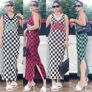 maxi dress เดรสแฟชั่นไหมพรม คอวี แขนกุด ลายสก๊อต โชว์ขาสวยเซ็กซี่เบาๆ ใส่แล้วดูสวย ดูคูล ดูแพงสุดๆ ไม่มีไม่ได้แล้ว