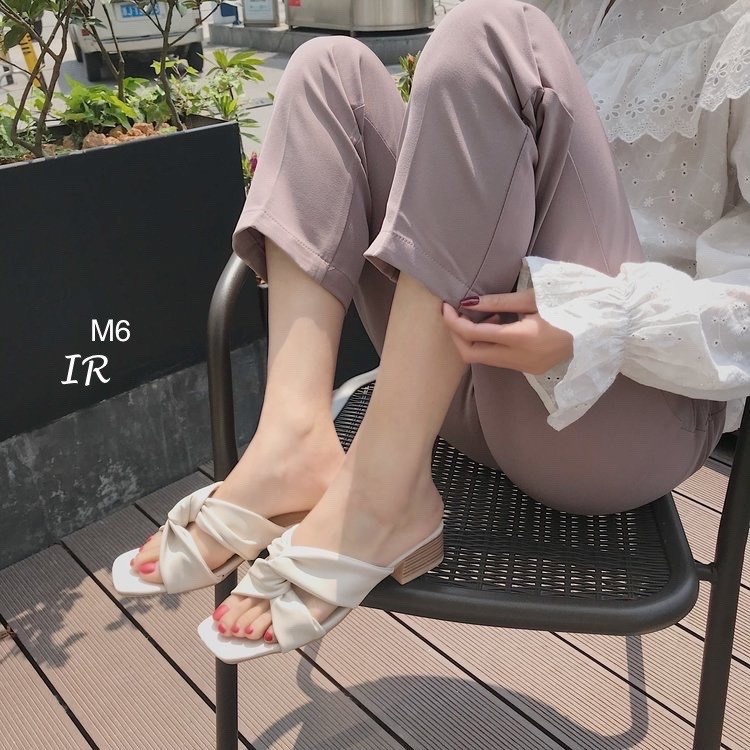 m6-รองเท้าสวมลำลองลุคเกาหลีมากๆ-ใส่สวยสบายๆ