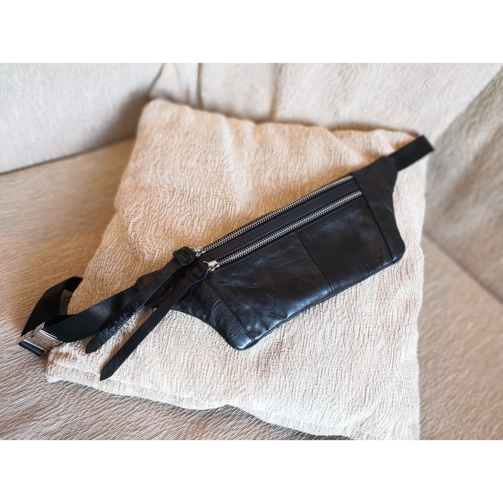 The ReMaker - กระเป๋าคาดอกหนังแท้ รุ่น PARIS | Upcycled หนังแกะแท้ 100% ...