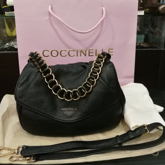 ส่งฟรี-used-แท้coccinelle-handbag-หนังทั้งใบพร้อมสายสะพายใส่ได้หลายลุค-สภาพพร้อมใช้งาน-ขอลูกค้าที่รับได้ค่ะ-ราคาดี