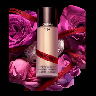 TOM FORD Traceless Soft Matte