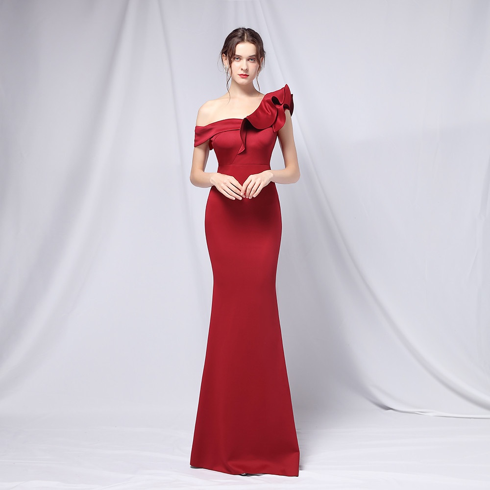 เดรสราตรียาวเปิดไหล่ข้างเดียว เซ็กซี่หรูหรา ใส่สบาย ไม่บีบ ไซส์S-XXL