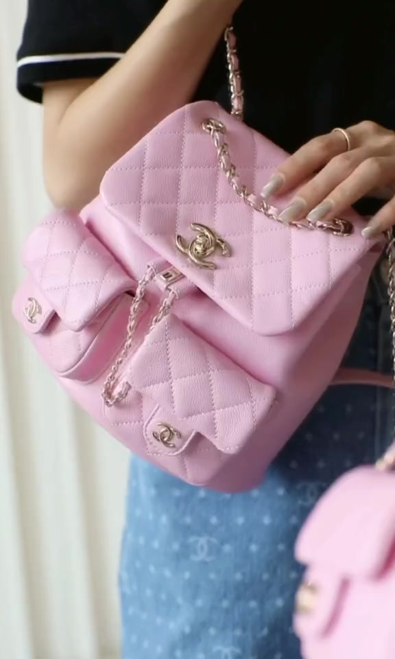 ชาแนล-chanel-23p-large-calfskin-pink-backpack-สุภาพสตรี-กระเป๋าสะพายไหล่