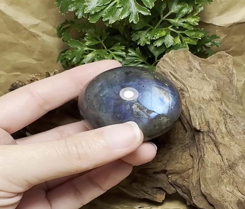 labradorite-ลาบราโดไรต์-1-sphere-หินพ่อมด-เหลือบสวย-ad-gemstone