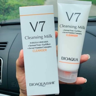 สินค้า 🎉พร้อมส่งในไทย🎉โฟมล้างหน้าBioaqua V7 Toning Light Cleanser 100g.