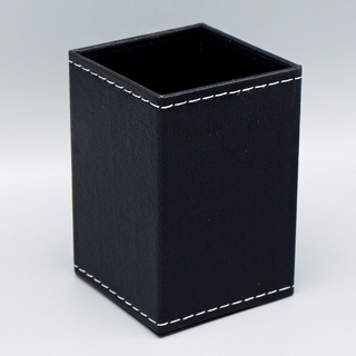 ไดโซ กล่องหนังเทียมสีดำ 6.5x6.5x10ซม.