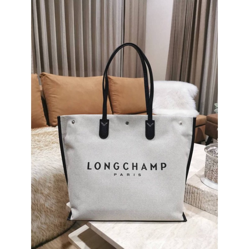 พร้อมส่งไม่ต้องรอพรี-longchamp-essential-toile-shoulder-bag-l-ecru