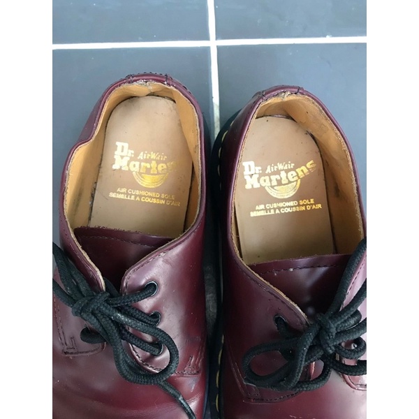 dr-martens-รองเท้ามือสองสภาพดี