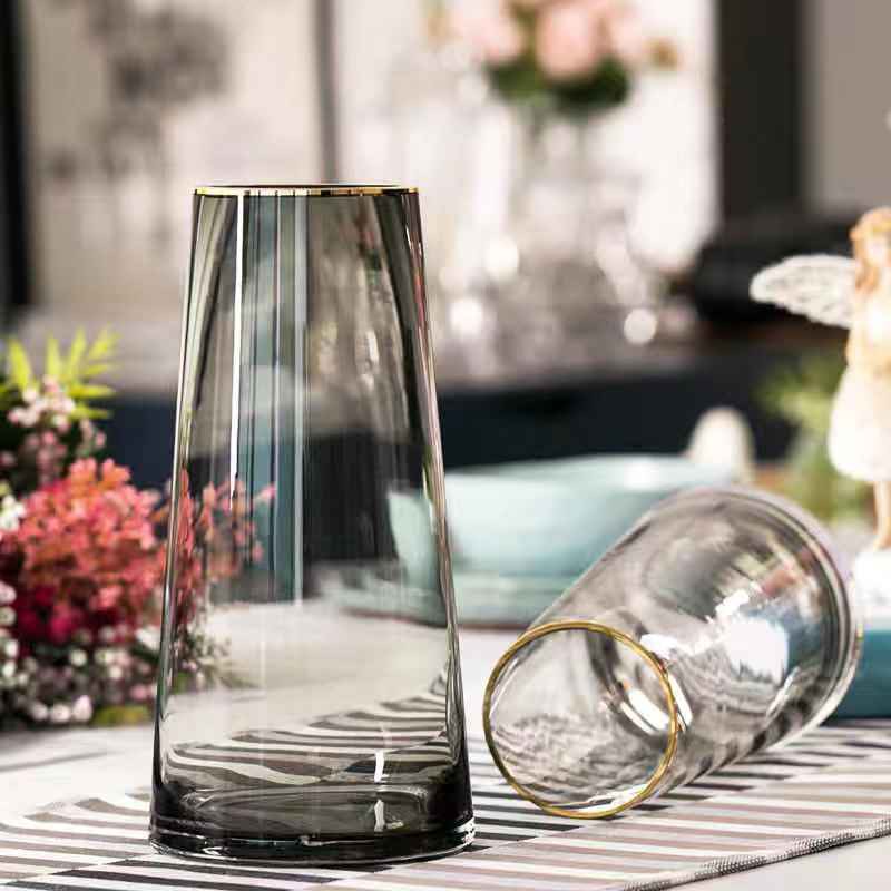 ภาพหน้าปกสินค้าพร้อมส่ง［Becky home shop］แจกันดอกไม้ vase แก้วโปร่งใสแจกันยุโรปห้องนั่งเล่นที่เรียบง่ายตกแต่ง จากร้าน sevenpill บน Shopee