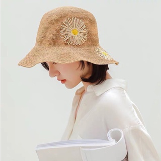 ภาพหน้าปกสินค้าหมวกสาน [รุ่นS012] หมวกเกาหลีผู้หญิง ปักดอกเดซี่ หมวกกันแดด หมวกเที่ยวทะเล พับได้พกพาสะดวก [สินค้ามีพร้อมส่งจากไทย!] ที่เกี่ยวข้อง