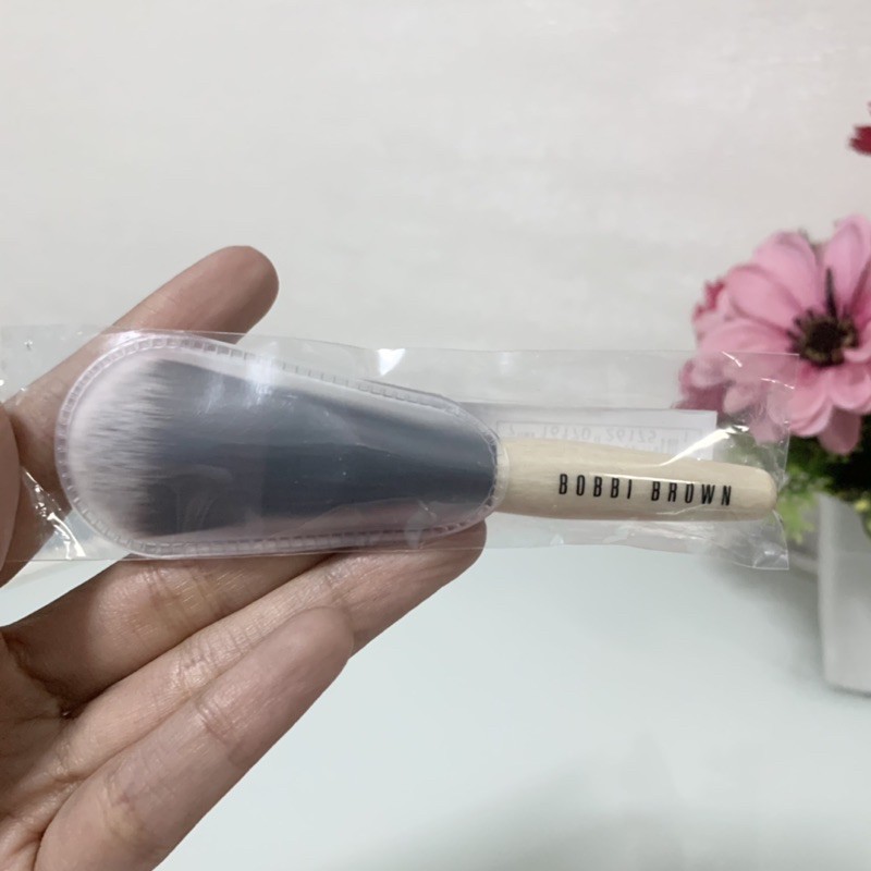 แท้-แปรงแต่งหน้า-bobbi-brown-full-coverage-face-brush-ไซส์จริงและพกพา