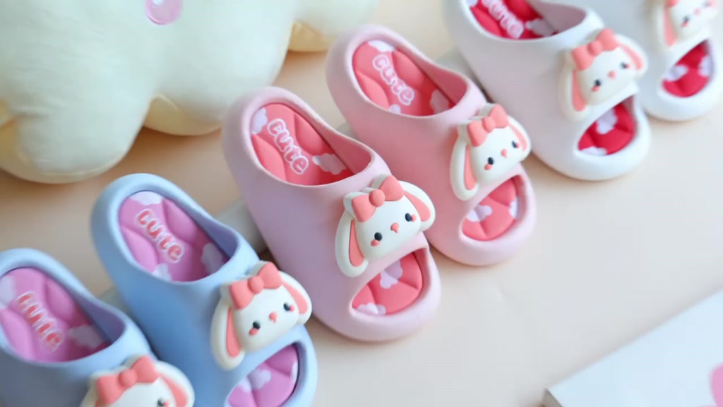 ann-fashion-รองเท้าเด็กแบบสวม-แต่งโบว์ตุ๊กตาลายน่ารัก-รองเท้าแม่ลูก-มีของเด็กและผู้ใหญ่-sd025